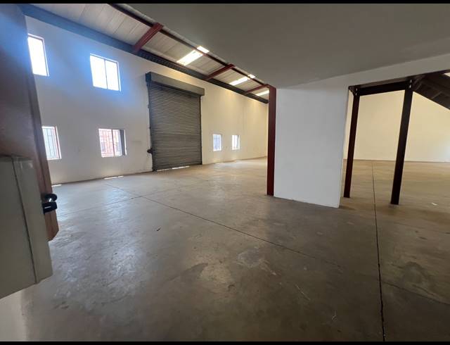 476M² WAREHOUSE TO LET IN KYA SANDS